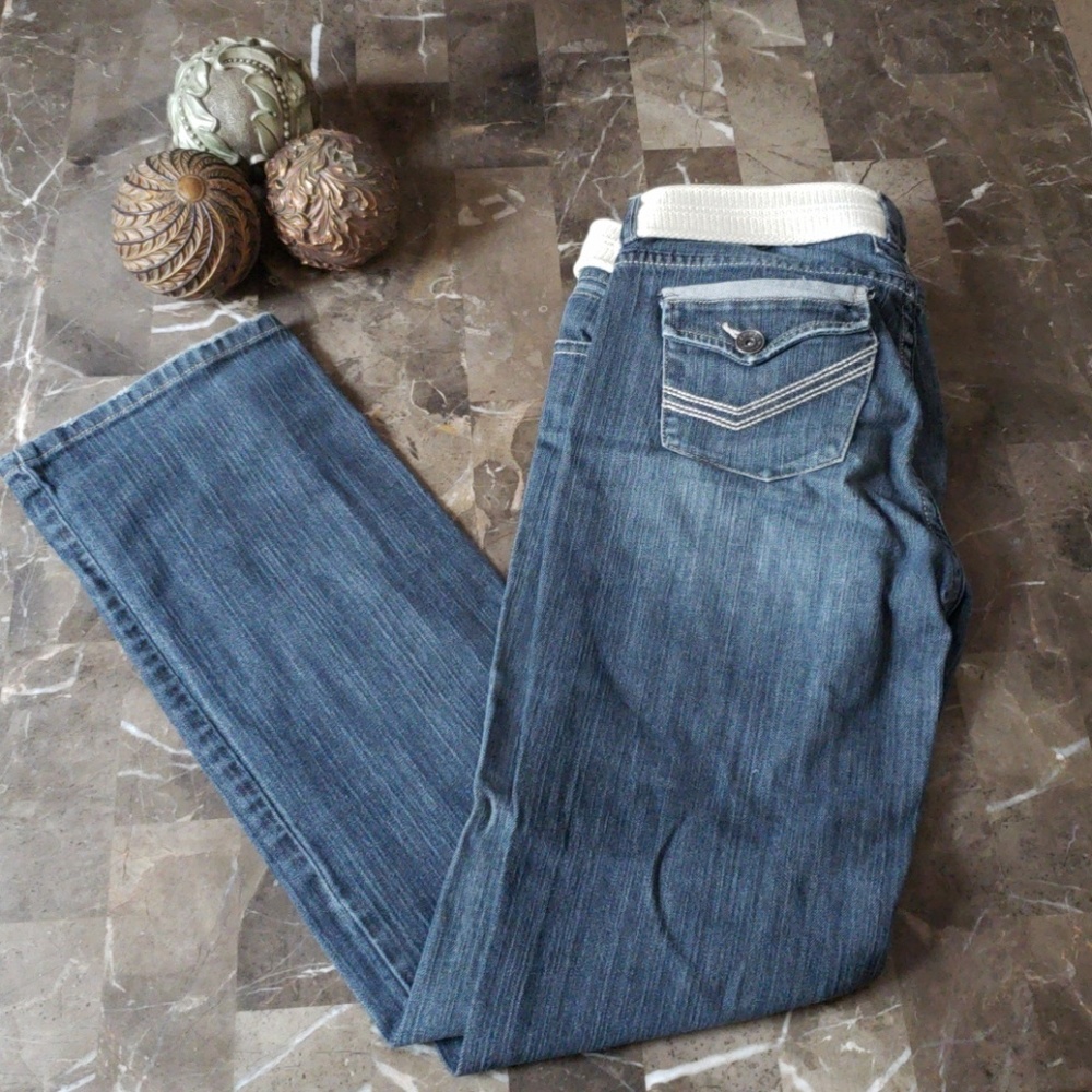 Jeans with belt